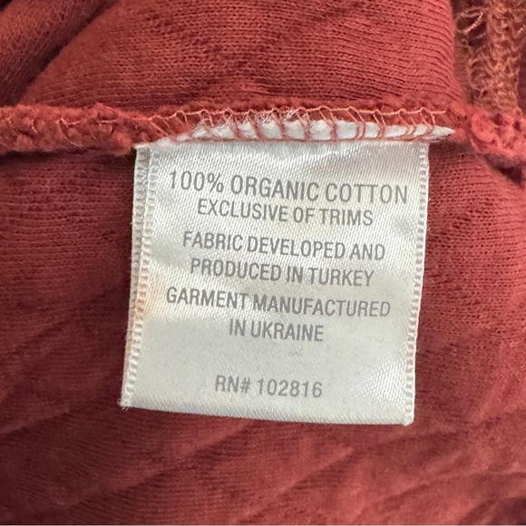 Garnet Hill Organic Cotton Quilted Crewneck Relaxed Pullover Sweatshirt Maroon M - Picture 4 of 5